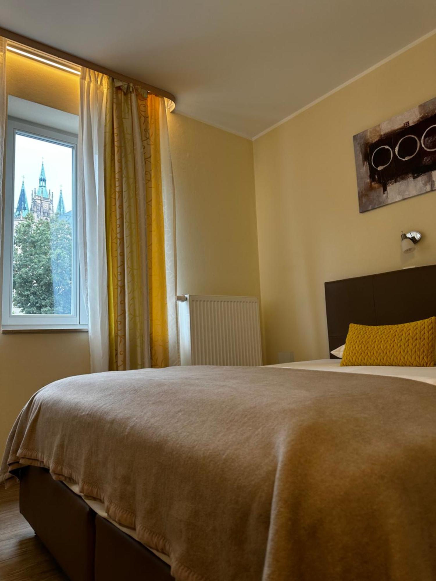 Hotelpension Am Dom Эрфурт Экстерьер фото